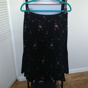 JKLA Black Floral Skirt L